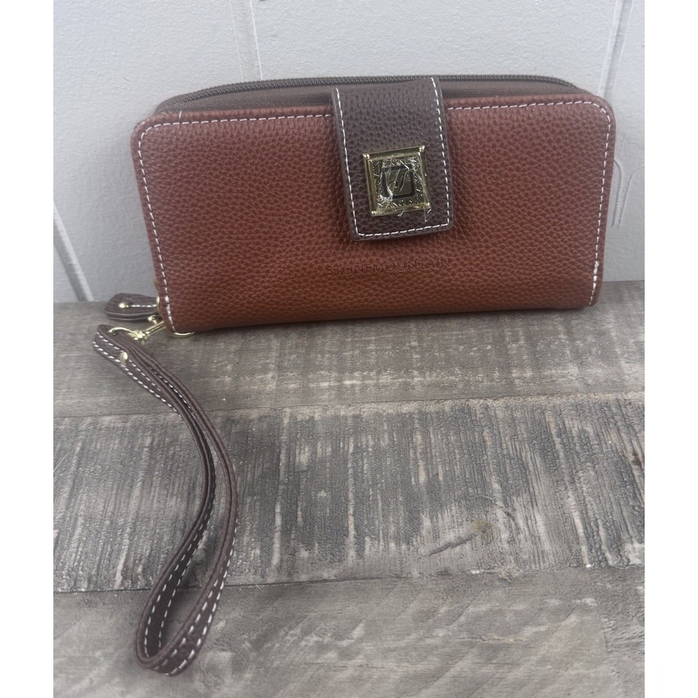 Stone Mountain‎ Bonded Leather Brown Zip Wallet Checkbook Clutch Wristlet NWT